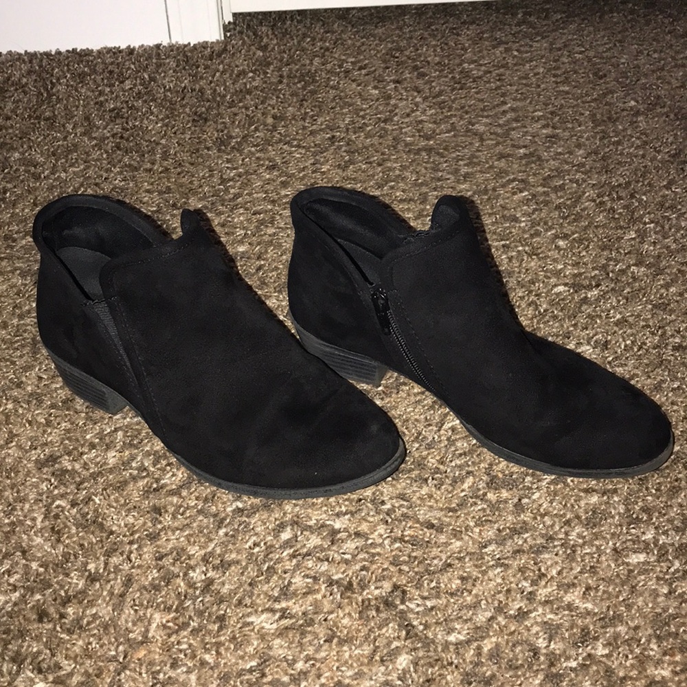 So Black Ankle Booties Suede